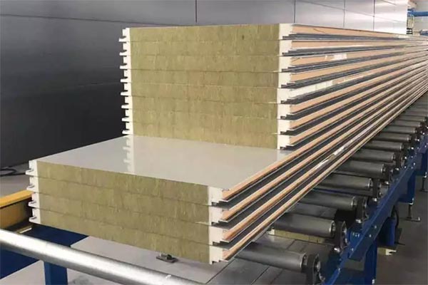 Rockwool Sandwichpaneele Fabrik